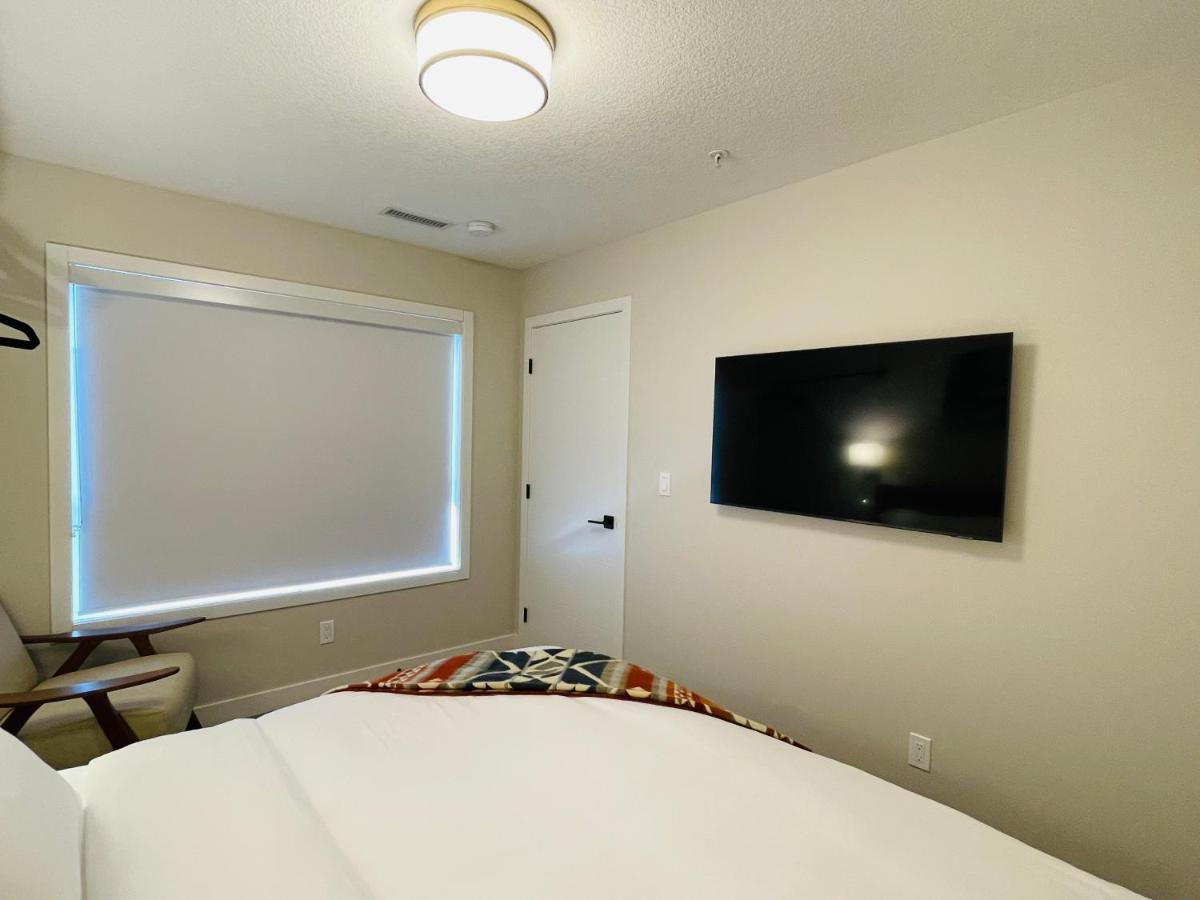 Joe'S Contemporary 2 King Bedrooms Vacation Home In Канмор Екстериор снимка